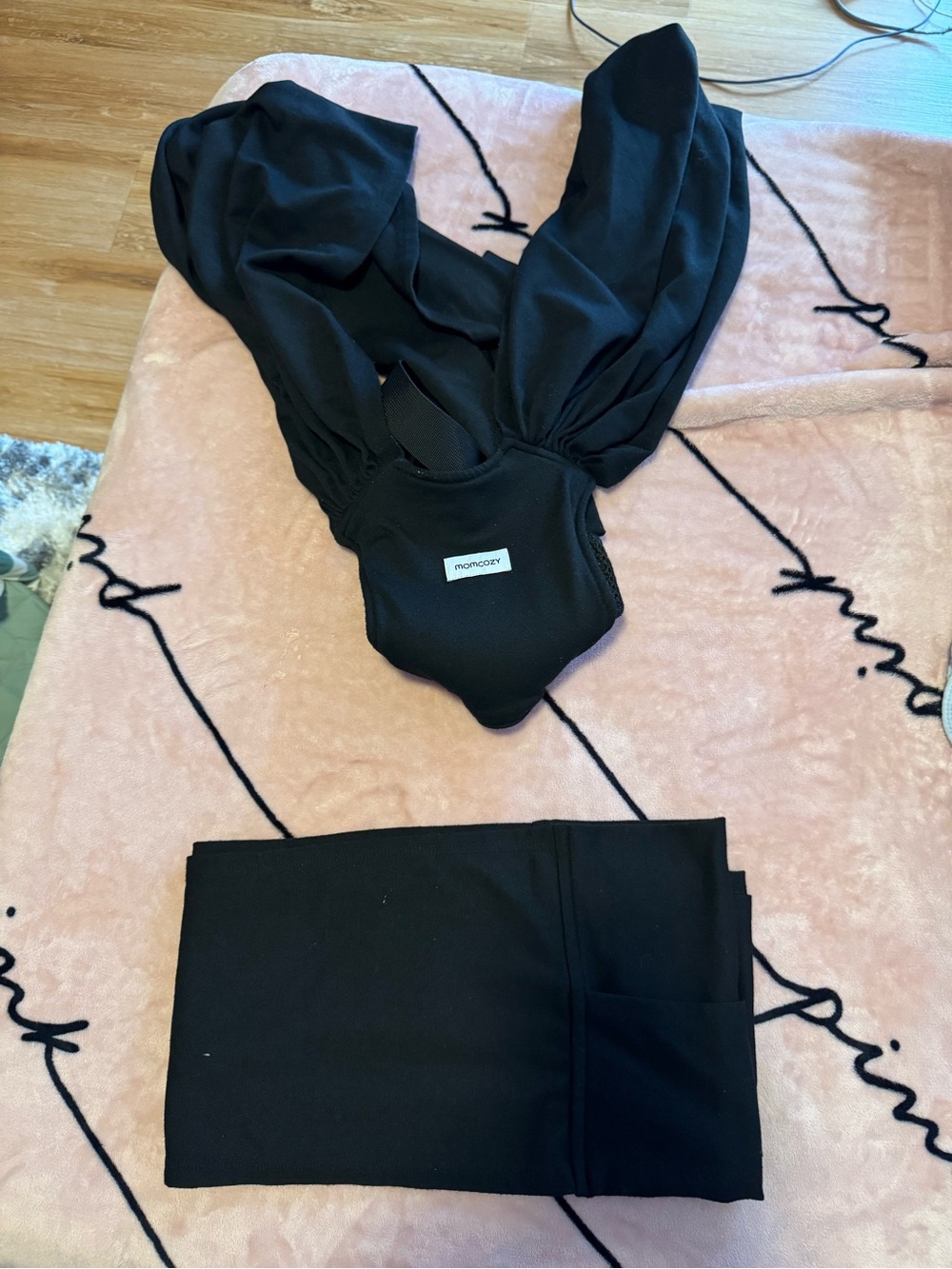 Momcozy carrier